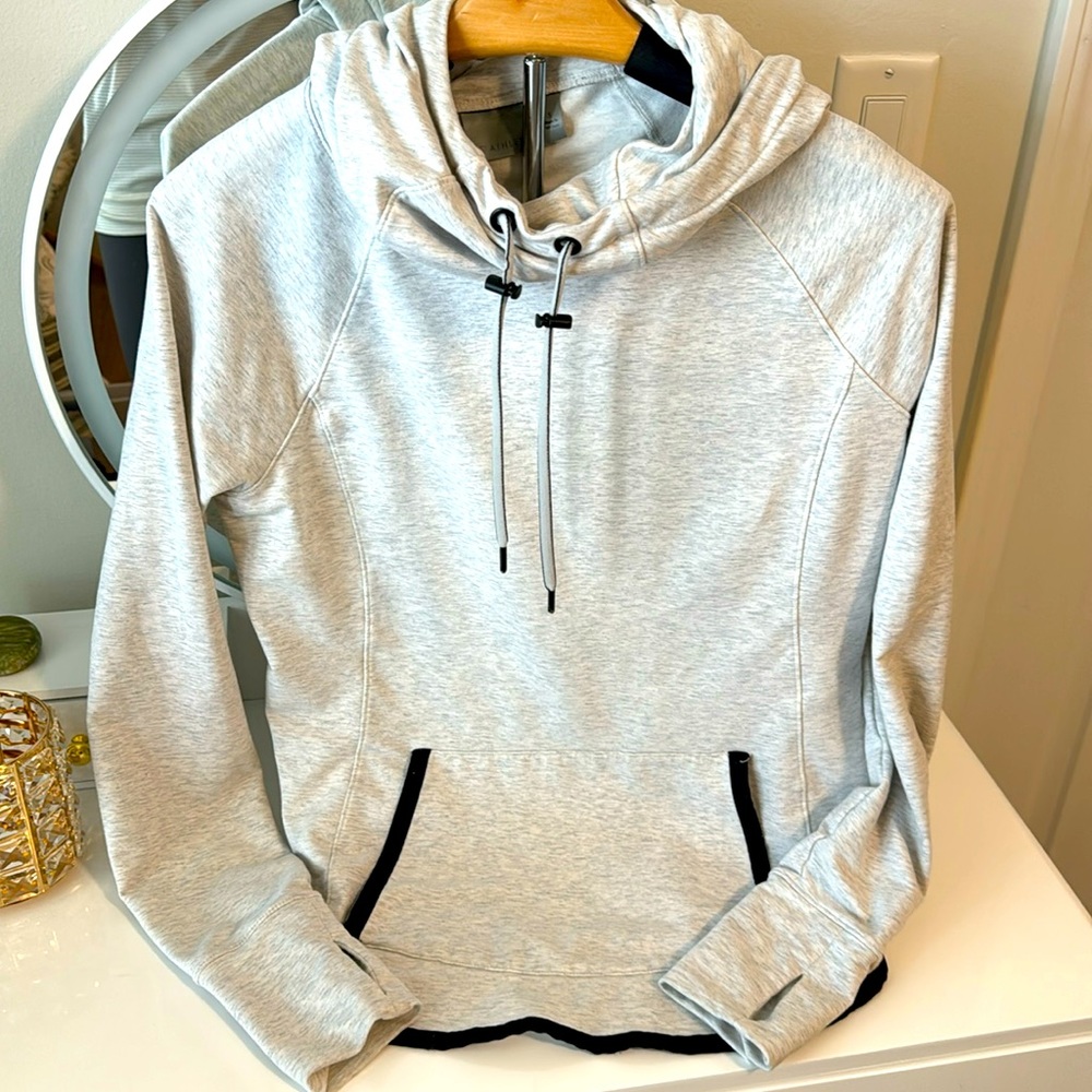 Athleta pullover